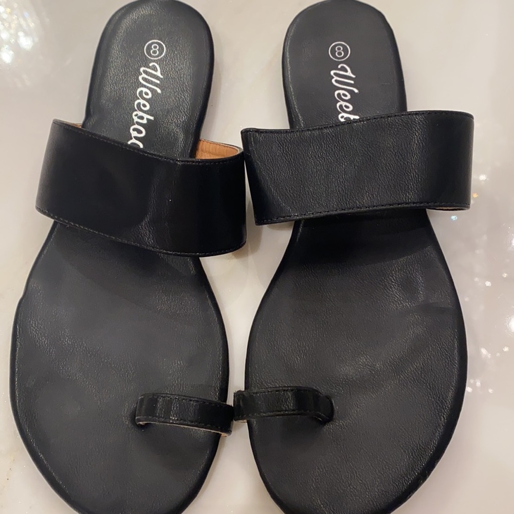 Cute Sandals - Picture 2 of 4